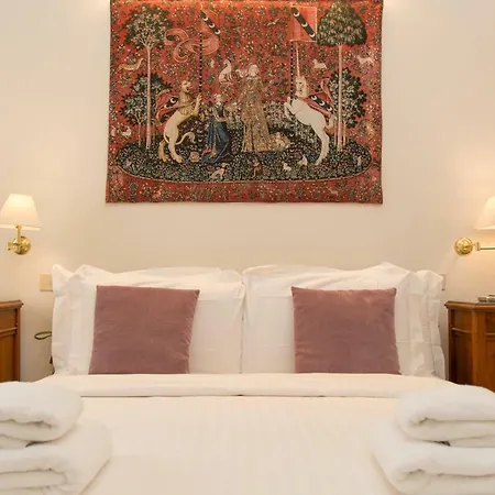 Apartment Caracciolo Vatican